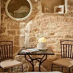 Rustic Sv Frane In The Old Town شقة