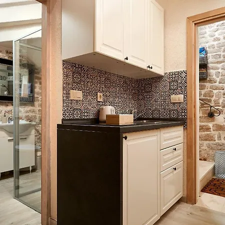 Apartment Rustic Sv Frane In The Old Town