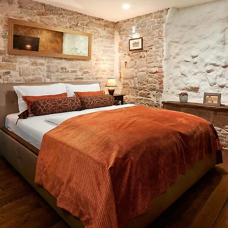 公寓 Rustic Sv Frane In The Old Town