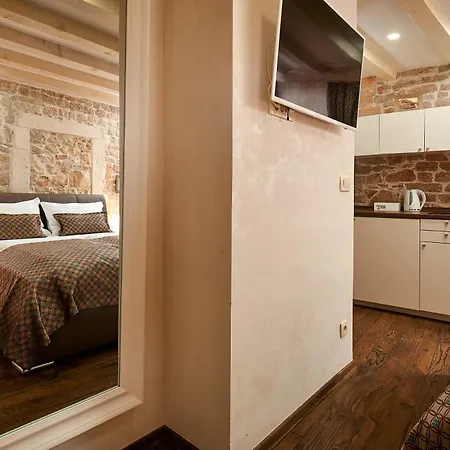 Rustic Sv Frane In The Old Town * Szybenik