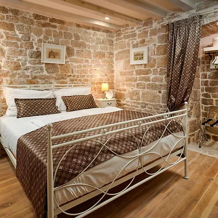 Apartment Rustic Sv Frane In The Old Town *