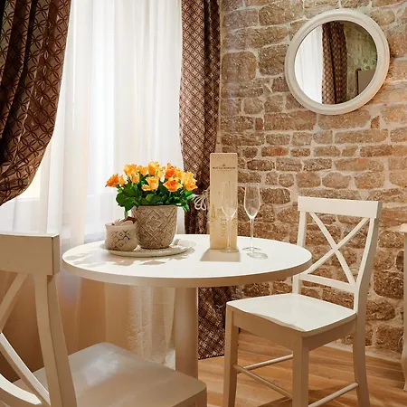 Rustic Sv Frane In The Old Town Apartment *
