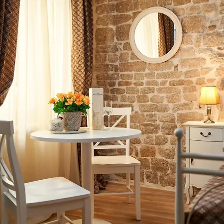 公寓 Rustic Sv Frane In The Old Town