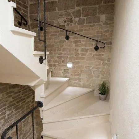 Apartment Rustic Sv Frane In The Old Town Šibenik