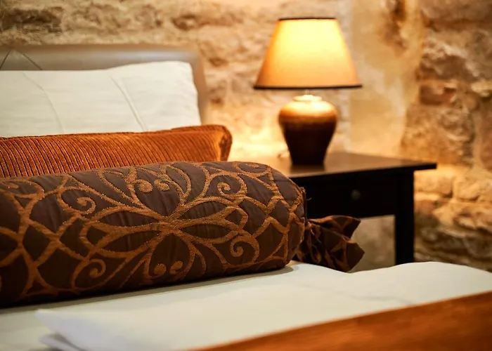 아파트 Rustic Sv Frane In The Old Town *