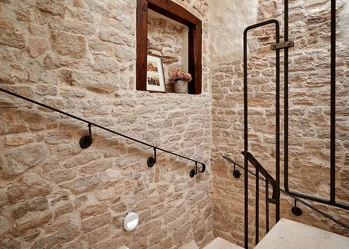 Rustic Sv Frane In The Old Town 아파트 시베니크