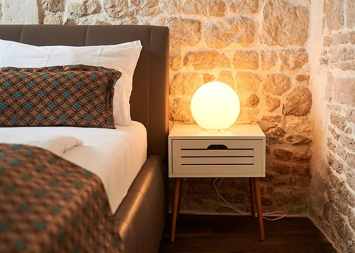 아파트 Rustic Sv Frane In The Old Town *