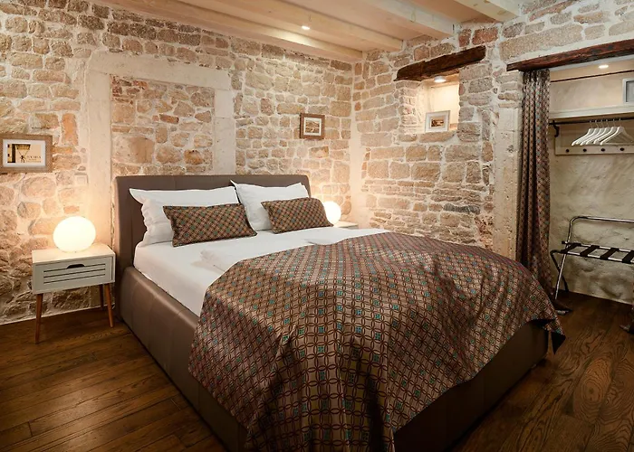 Rustic Sv Frane In The Old Town Apartament Szybenik