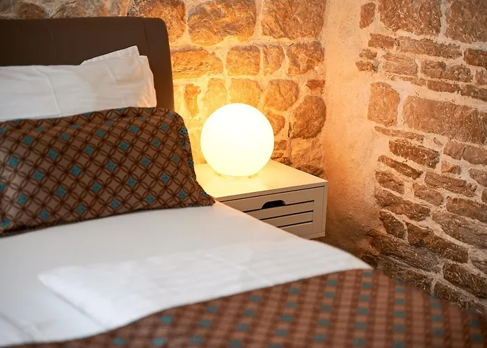 아파트 Rustic Sv Frane In The Old Town *