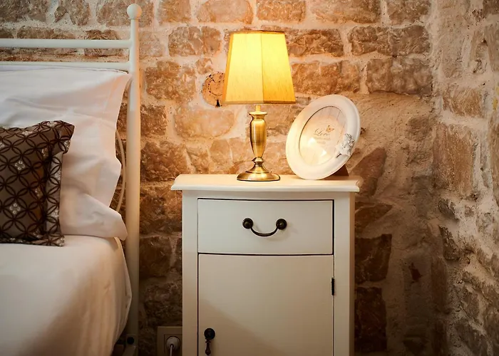 Rustic Sv Frane In The Old Town 아파트