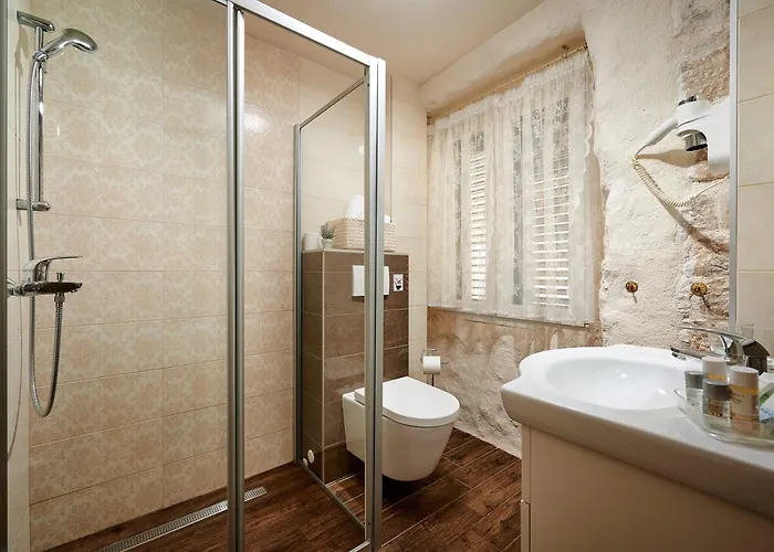 Rustic Sv Frane In The Old Town Apartament *