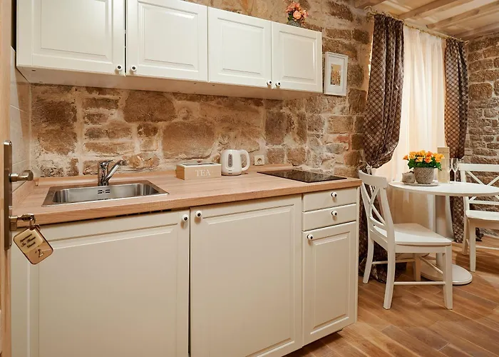 Apartament Rustic Sv Frane In The Old Town Szybenik
